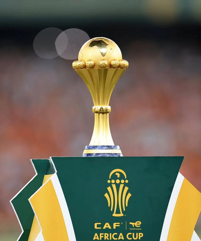 意天空：米兰将于周二恢复训练，恩昆库、莱奥等人将归队（意天空：米兰将于周二重启训练，莱奥、恩昆库等归队）