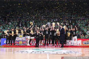 德转列巴甲最贵11人：罗克3500万领衔，多位欧洲豪门旧将入选（德转评选巴甲身价最高11人：罗克3500万居首，多名欧洲豪门旧将上榜）