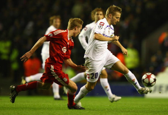 韩K联战报：李东俊进球被吹，浦项铁人0-0闷平全北现代（韩职联战报：李东俊进球被判无效，浦项铁人与全北现代互交白卷）