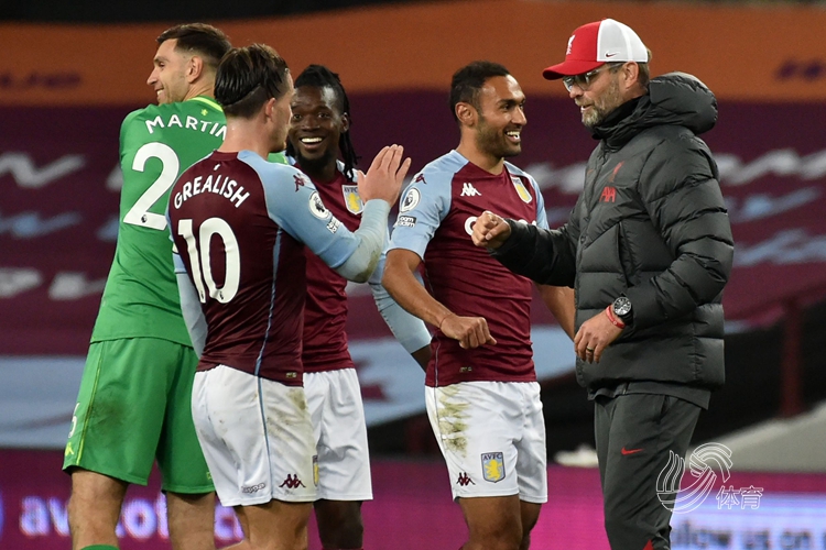 众望所归！戈洛夫金荣耀入驻拳击名人堂，另外两位热门拳手意外落选引关注（实至名归：戈洛夫金入选拳击名人堂，两位大热拳手爆冷无缘引热议）