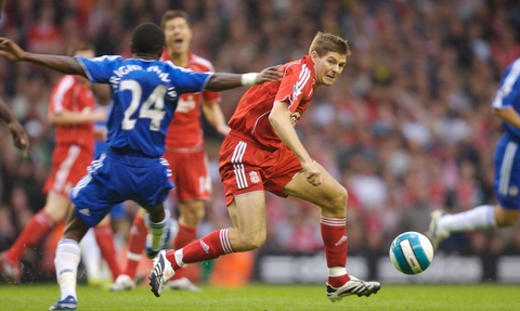 多点开花！约基奇&穆雷&小哈达威半场合砍48分（火力全开！约基奇、穆雷与小哈达威半场合计拿下48分）