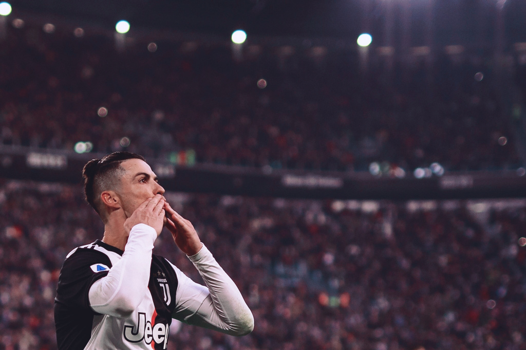 图片报：因两名前锋状态差，多特考虑冬窗签维罗纳前锋焦瓦内（图片报：两名前锋低迷，多特或冬窗引进维罗纳前锋焦瓦内）